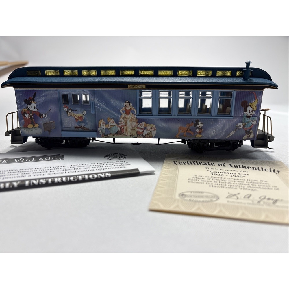 Hawthorne Village Magic of Disney COMBINE 1920-1940 passenger car Authenticity